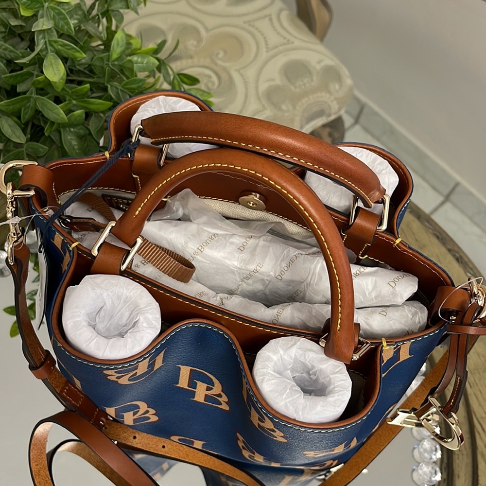 DOONEY & BOURKE 🌟 Monogram Small Brenna - Picture 7 of 9
